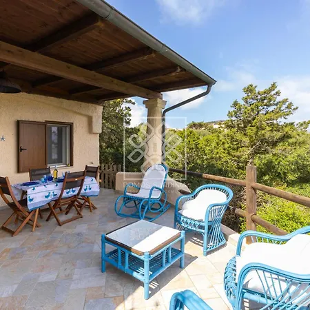 L'oasi Blu Apartment *