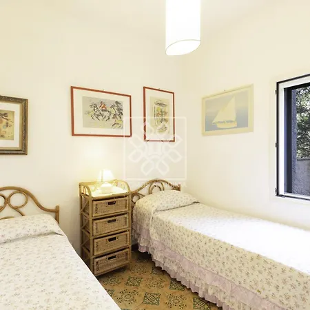 L'oasi Blu Apartment *